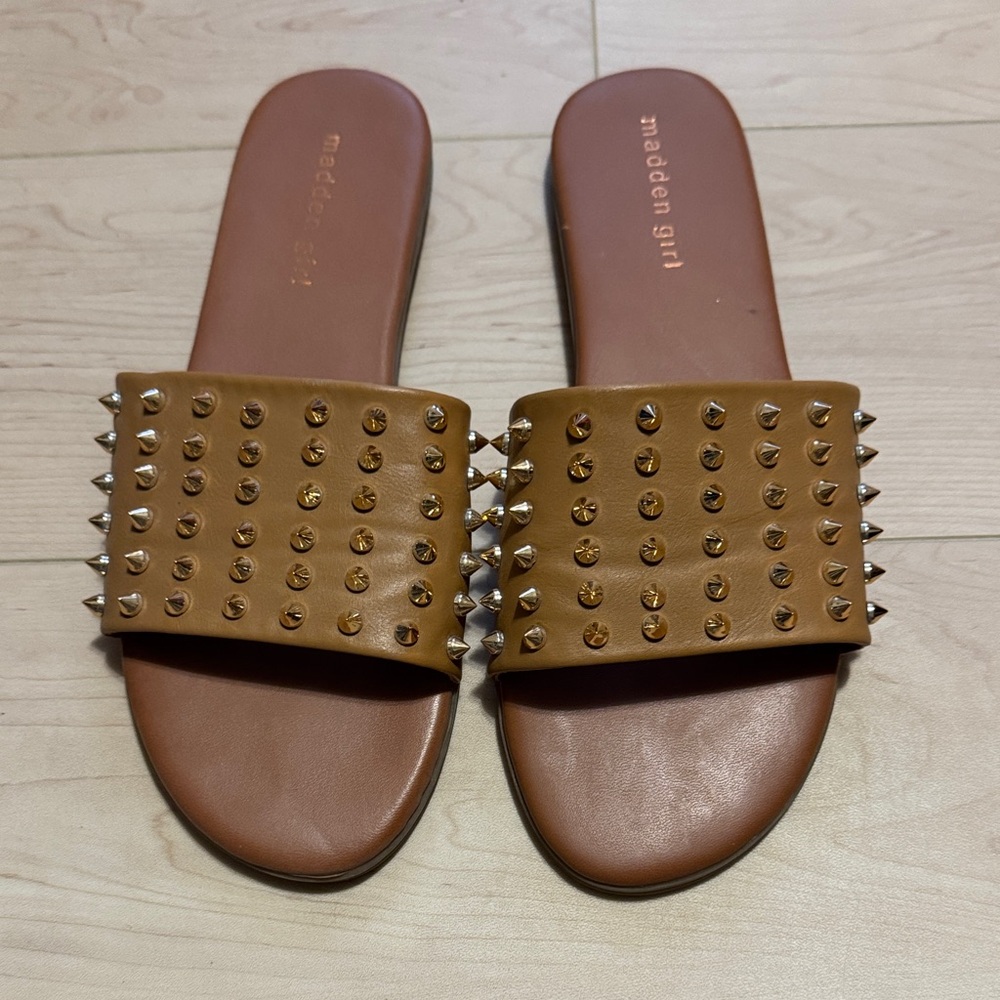 Madden Girl Spiked Slides